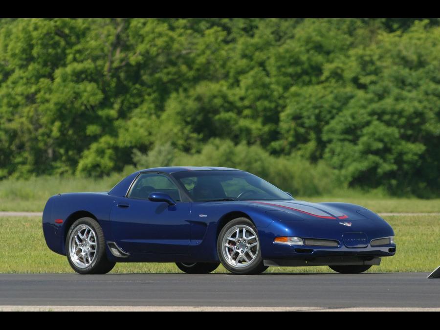  Chevrolet Corvette Z06 CE 2004 года  (фото 4 из 13)